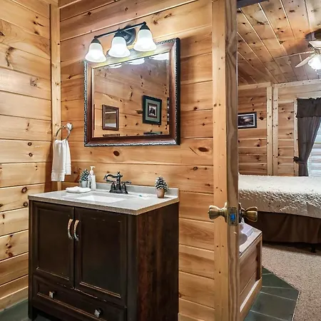 Cubby Bear Smoky Mountain Cabin - Summer Specials! Sevierville Exterior foto
