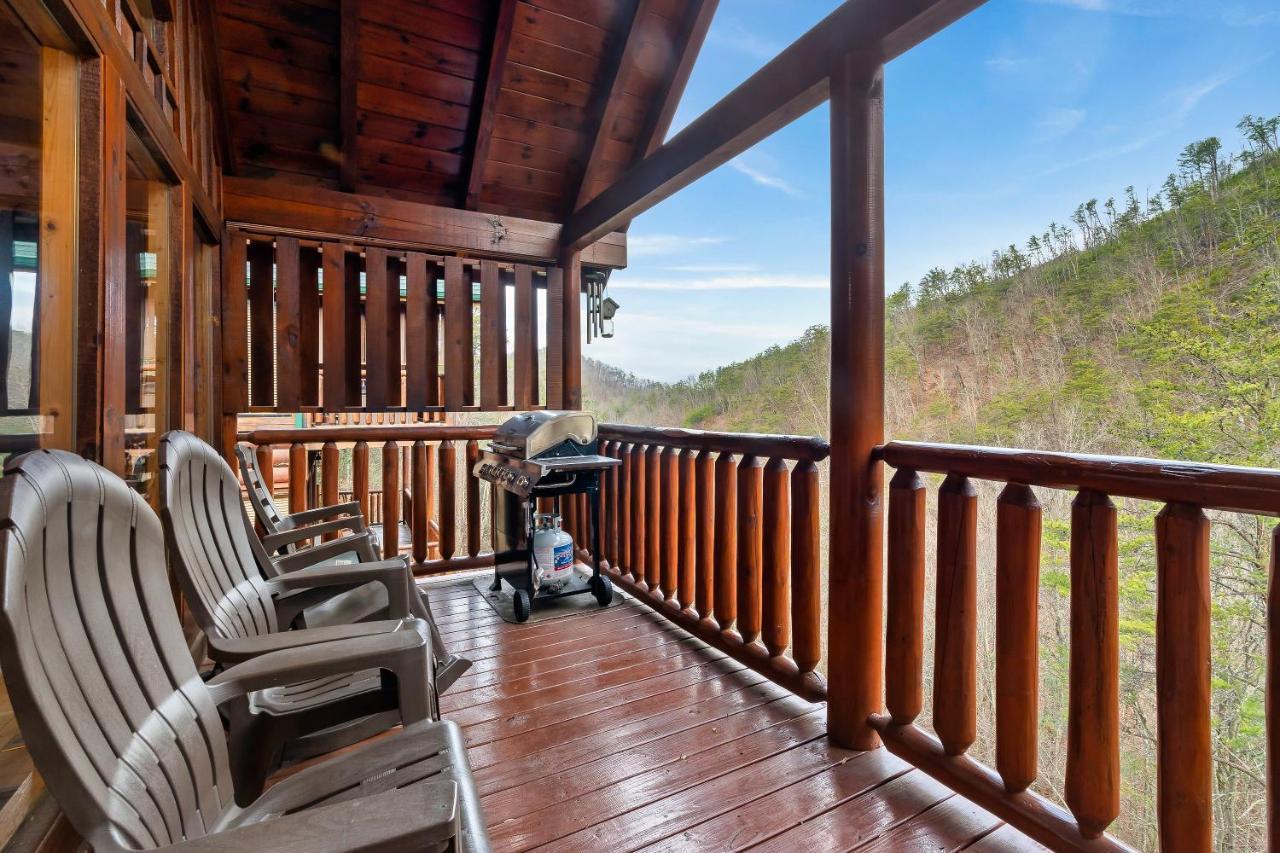 Cubby Bear Smoky Mountain - Summer Specials! Holiday home Sevierville