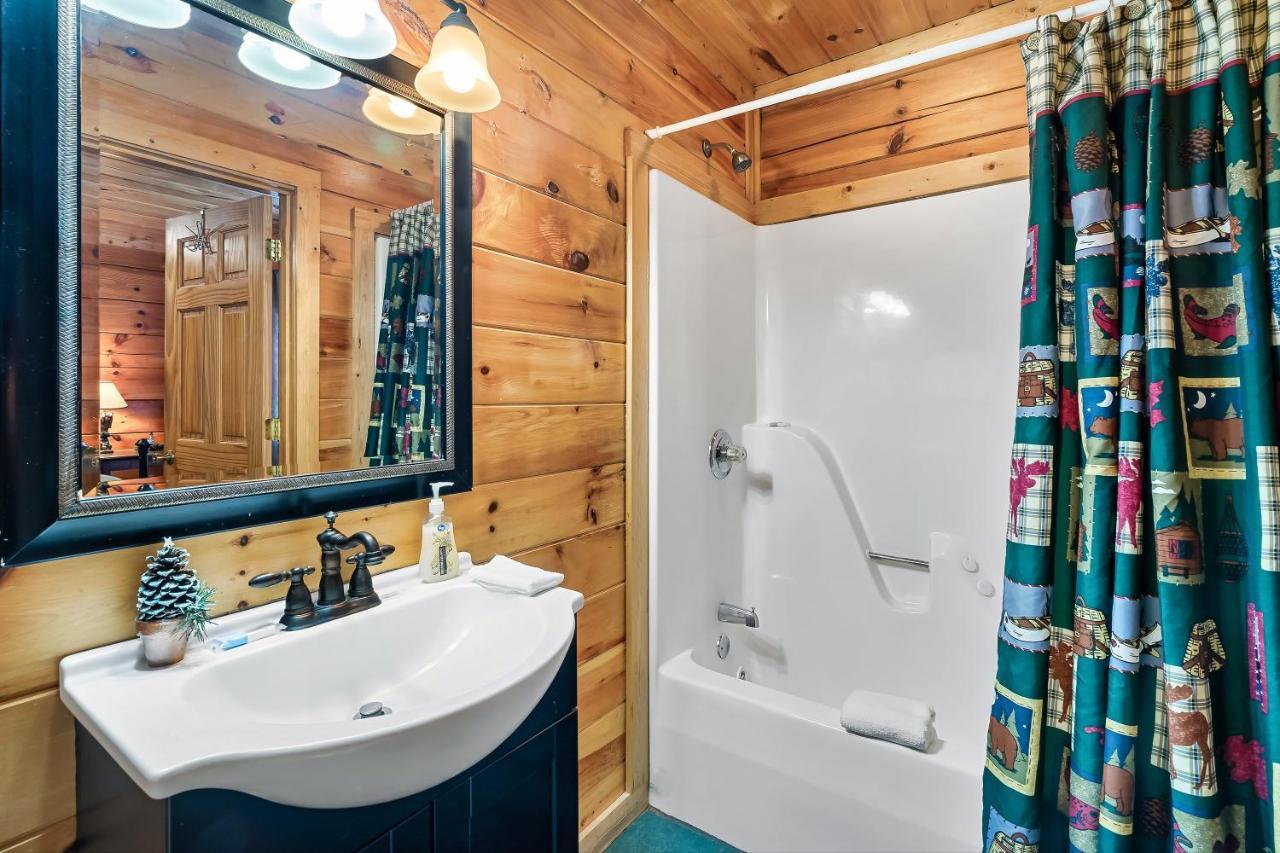 Cubby Bear Smoky Mountain - Summer Specials! *
