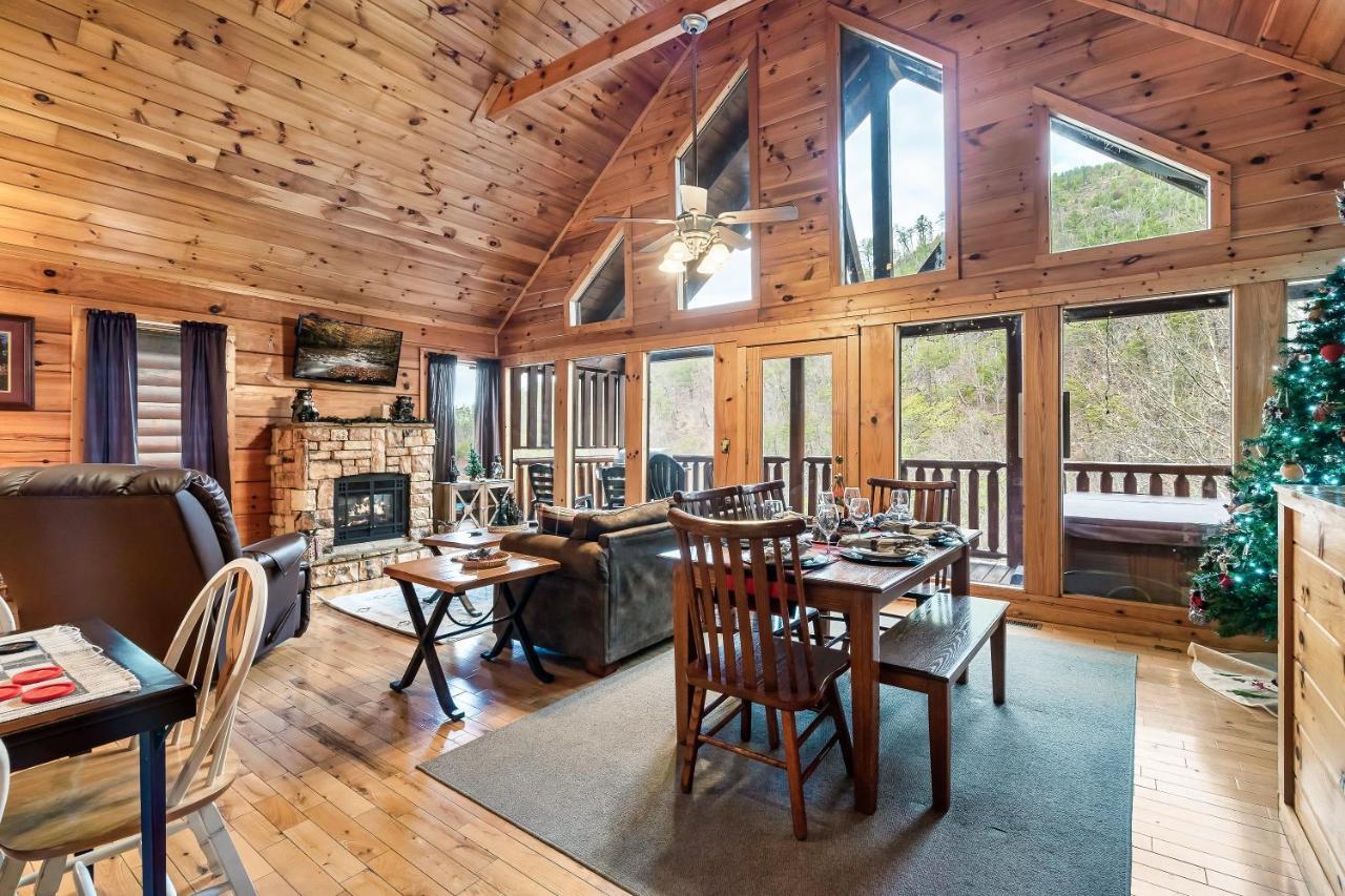 Cubby Bear Smoky Mountain - Summer Specials! *