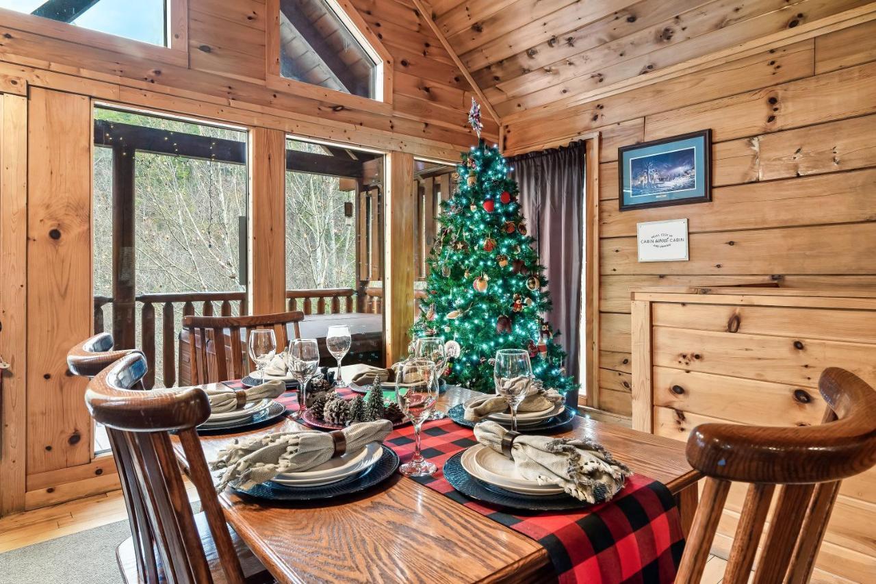 Cubby Bear Smoky Mountain - Summer Specials! * Sevierville