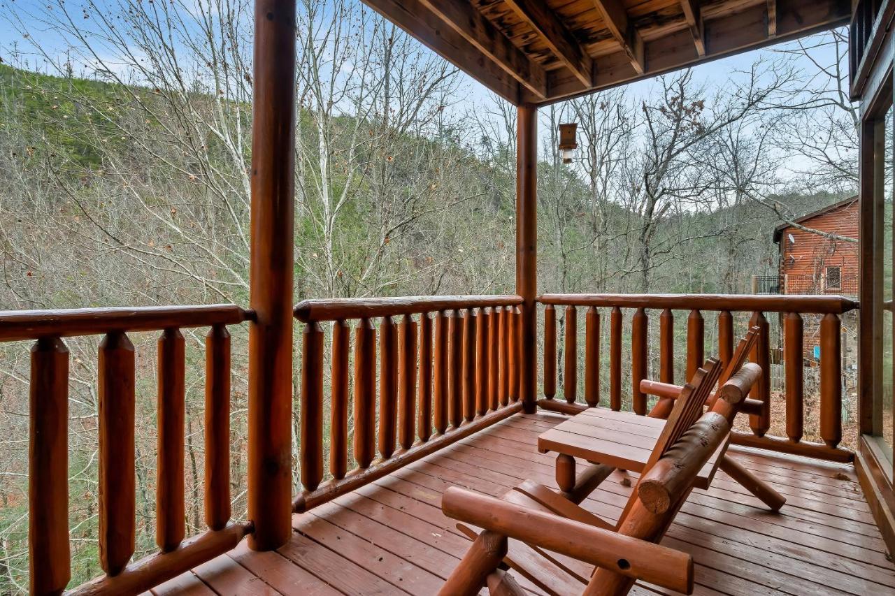 Cubby Bear Smoky Mountain - Summer Specials! Holiday home